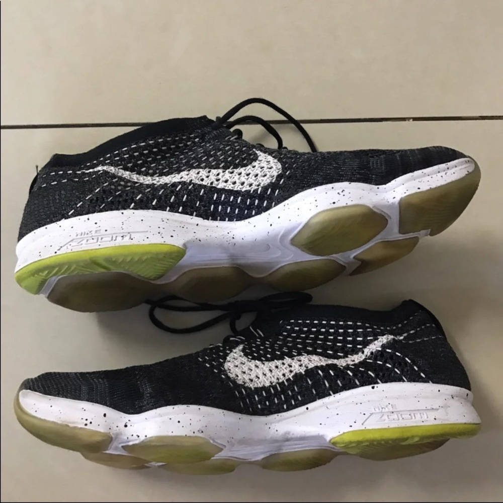 Nike fly knit zoom